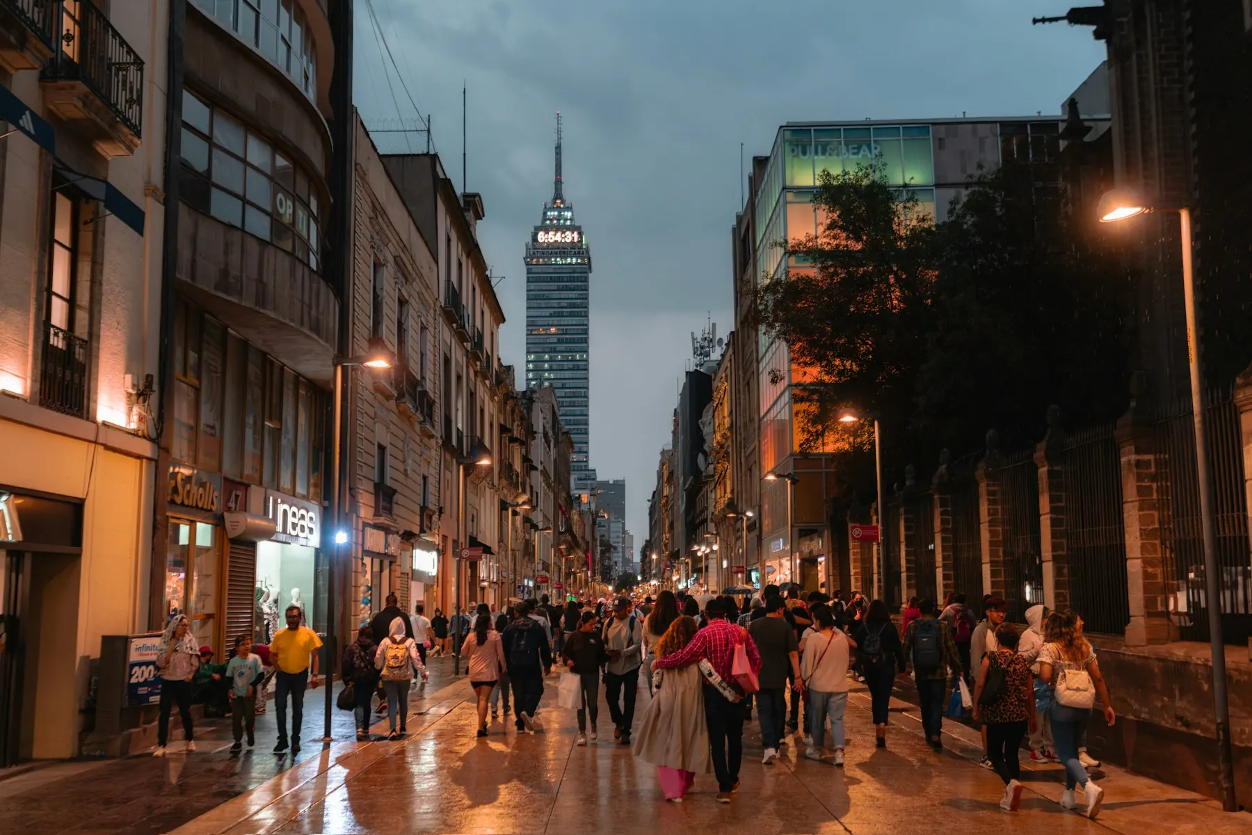 The Centro Histórico at night